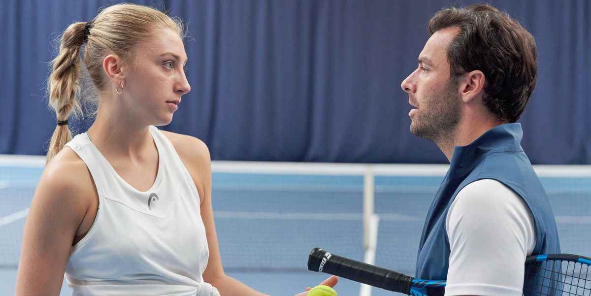 Premier aperçu des stars de Poldark et The Crown dans une nouvelle série dramatique sur le tennis

