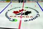 Le logo de Hockey Canada au centre de la glace.  (Photo d'archive postmédia)