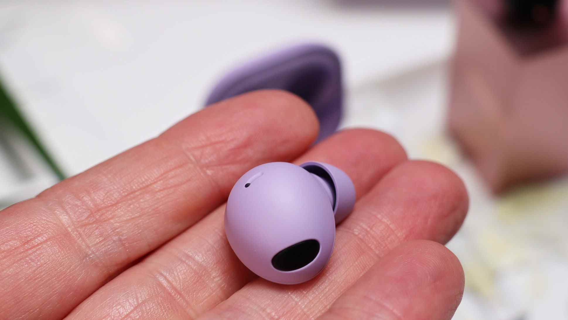 Samsung Galaxy Buds 2 Pro