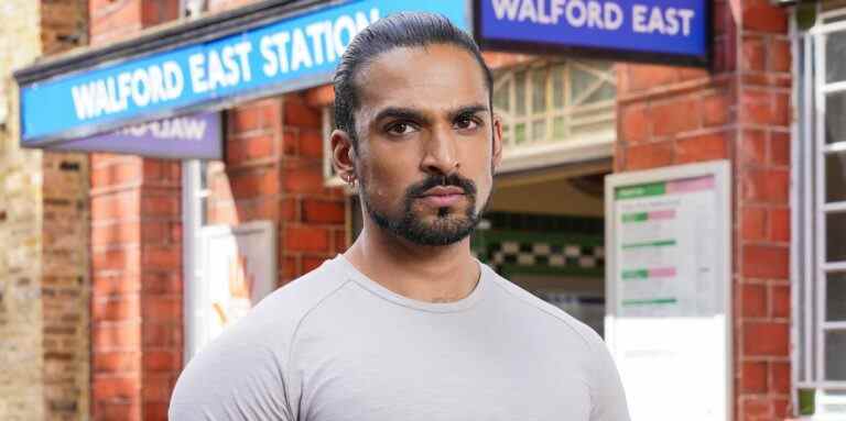 Le nouveau venu d'EastEnders, Aaron Thiara, réagit à la tournure choquante du meurtre de Ravi

