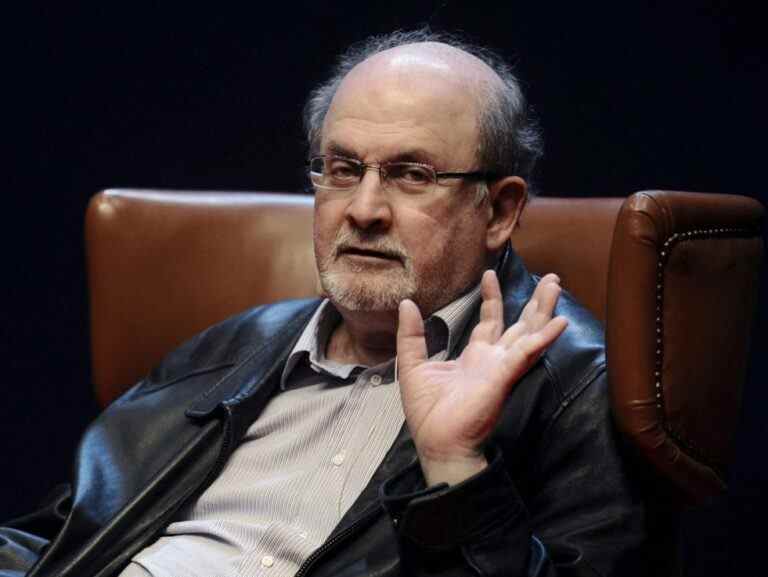 Salman Rushdie sous ventilateur à l’hôpital, susceptible de perdre un œil