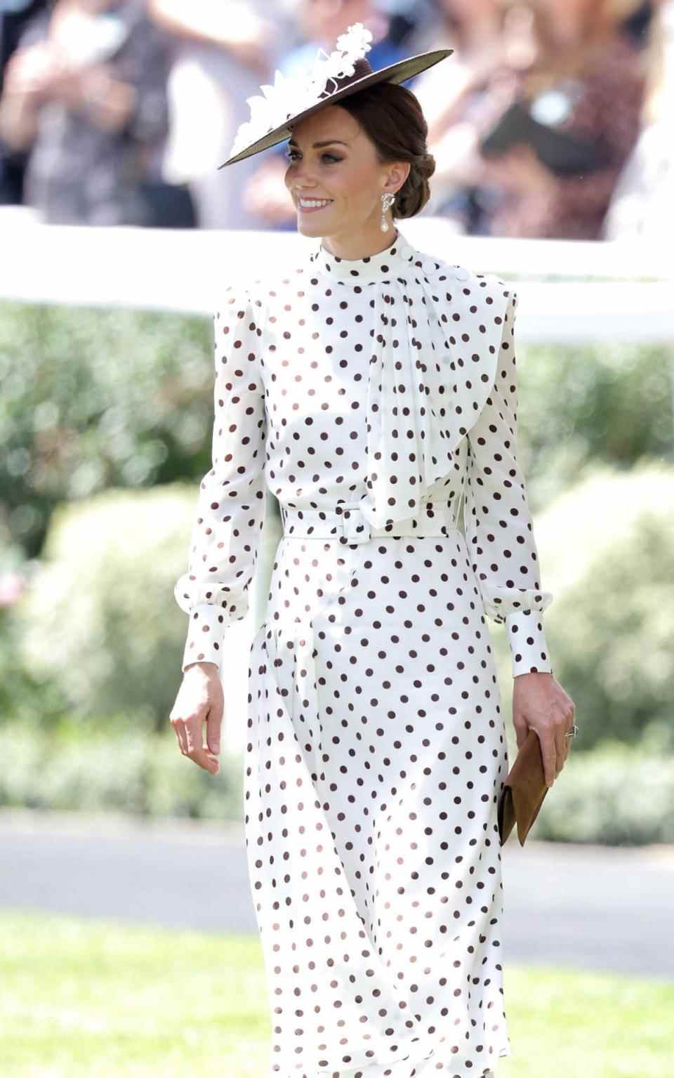 Le look à pois qui a suscité des comparaisons avec Diana - Chris Jackson 