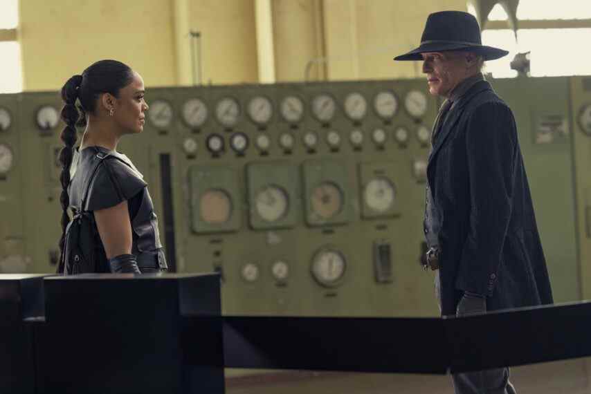 Fin de la saison 4 de Westworld Tessa Thompson et Ed Harris