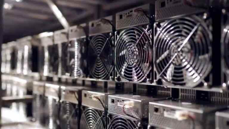 Bitcoin Mining Company vend 26 200 plates-formes pour éliminer des dettes de 67 millions de dollars