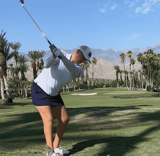 La golfeuse trans Hailey Davidson s’apprête à recevoir une carte du circuit LPGA