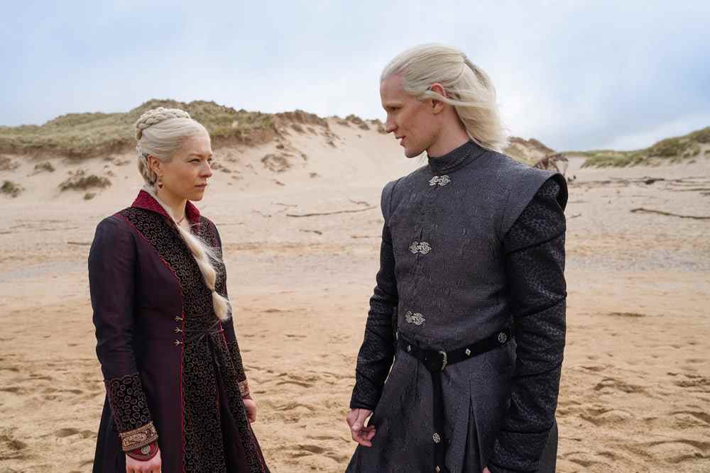 Revue de l'épisode 1 de House of the Dragon Les héritiers du dragon existent dans l'ombre de GOT Game of Thrones Daenerys Targaryen