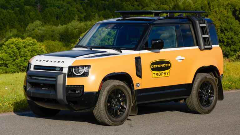 2023 Land Rover Defender 90 Trophy Edition est un trophée spécial plus trapu