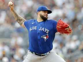 Alek Manoah des Blue Jays affronte les Yankees de New York au Yankee Stadium le 21 août 2022 à New York.