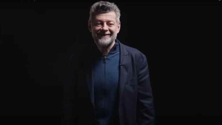 Andy Serkis vous félicite d’avoir remporté votre trophée Platine dans une mystérieuse vidéo