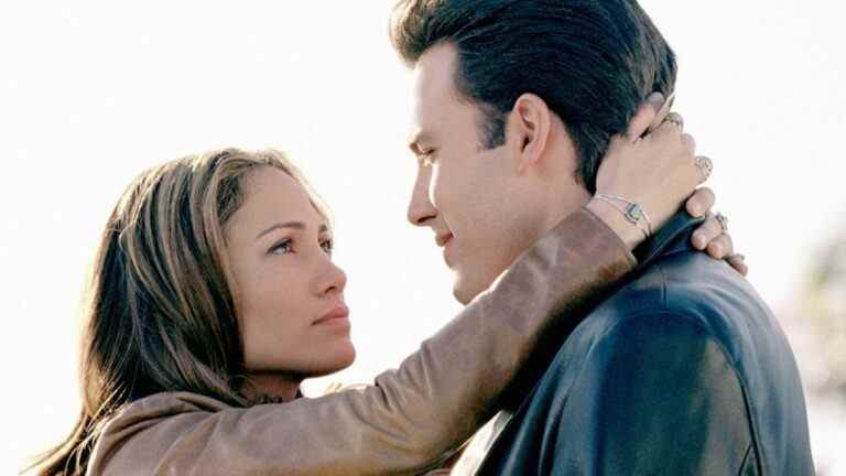 Ben Affleck et JLo n'ont payé que 75 dollars pour leur mariage, mais se sont occupés du pasteur plus tard
