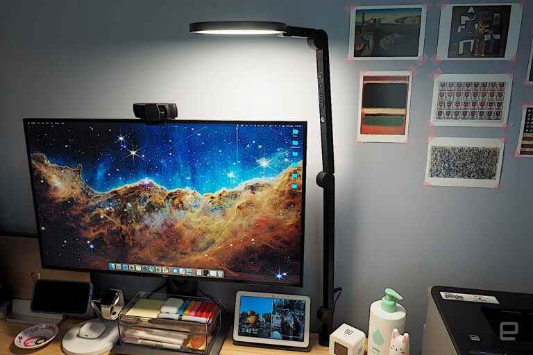 Ce que nous avons acheté : Cette lampe de bureau LED m’a donné le meilleur éclairage pour les appels vidéo