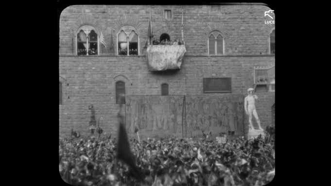 Critique de "La Marche sur Rome": Mark Cousins ​​s'attaque au fascisme et au film qui l'a propulsé
