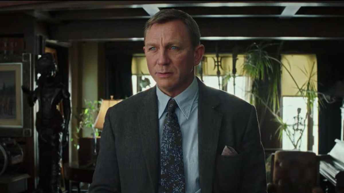 Daniel Craig as Benoit Blanc in Knives Out