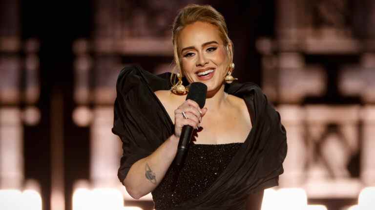 Découvrez Adele raconter les histoires derrière "Chasing Pavements", "Easy on Me", plus de chansons les plus populaires doivent être lues Inscrivez-vous aux newsletters Variety Plus de nos marques
	
	
