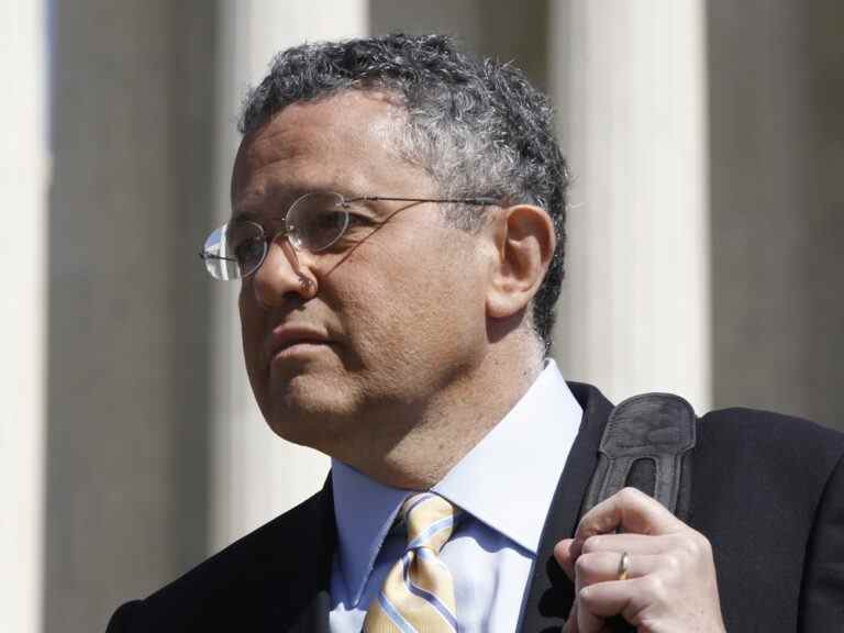 Deux ans après l’incident de Zoom, Jeffrey Toobin quitte CNN