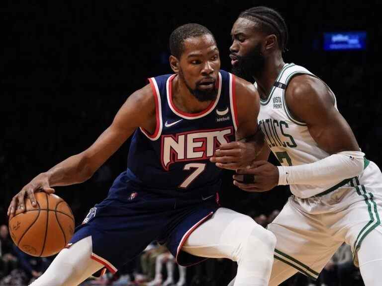 EUX OU MOI : Kevin Durant veut que Nash, Marks soient virés ou échangés