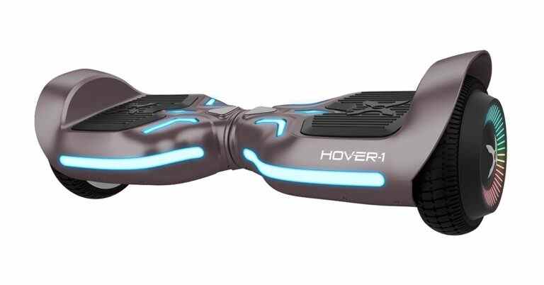 Économisez 100 $ sur cet hoverboard remis à neuf en usine