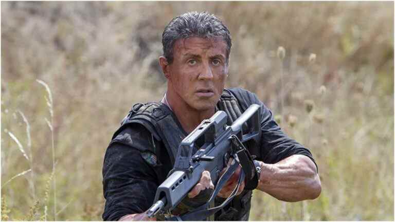 Expendables 4 photos des coulisses montrent Sylvester Stallone et Megan Fox en costume