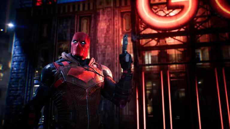 Gotham Knights Dev partage le gameplay de différentes versions de Red Hood