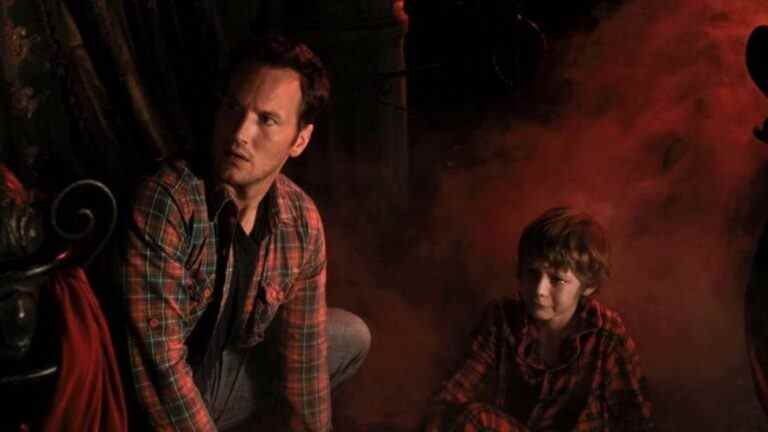 Insidious 5 ajoute trois nouveaux membres de la distribution, dont la star de Succession