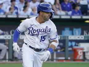 Whit Merrifield, anciennement des Royals de Kansas City, est maintenant membre des Blue Jays de Toronto.