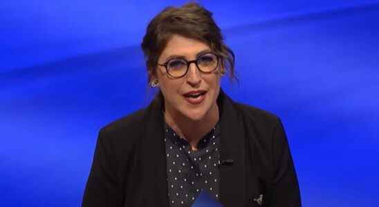 mayim bialik hosting final jeopardy