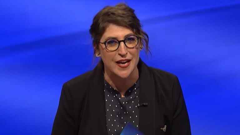 mayim bialik hosting final jeopardy