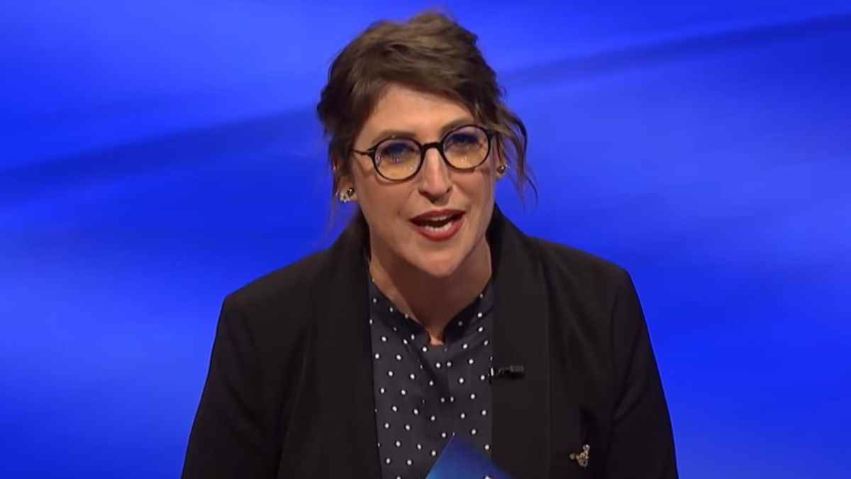 mayim bialik hosting final jeopardy