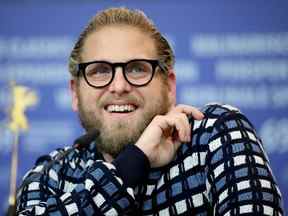 Jonah Hill assiste à la "Milieu des années 90" conférence de presse lors de la 69e Berlinale International Film Festival Berlin au Grand Hyatt Hotel le 10 février 2019 à Berlin, Allemagne.