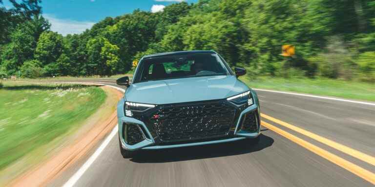 L’Audi RS3 2022 atteint 100 km/h en 3,3 secondes