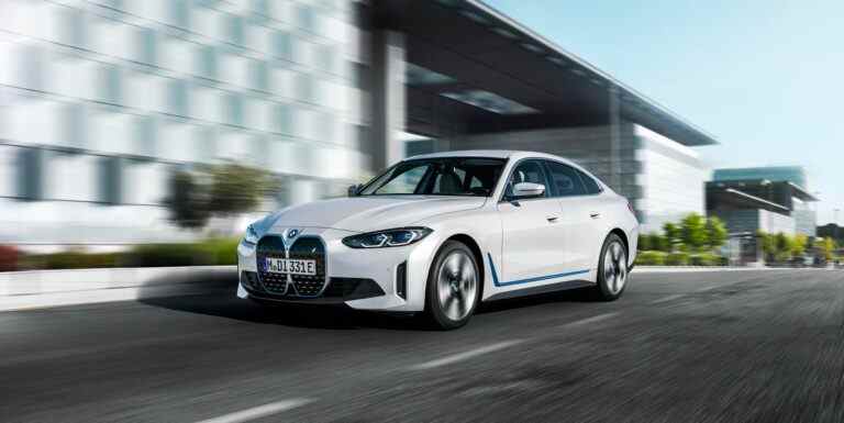 La BMW i4 eDrive35 est une nouvelle i4 EV plus abordable mais moins puissante