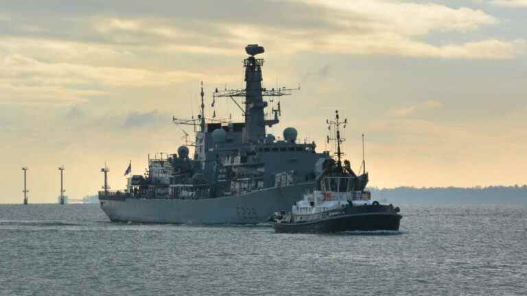 La « Queen’s Frigate » quitte sa base pour une mission de trois ans dans le Golfe