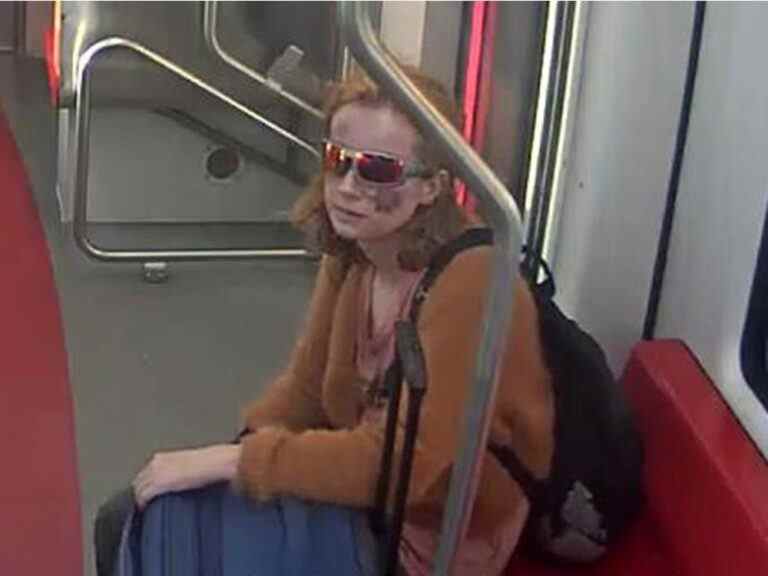 La police enquête sur un crime de haine après qu’une femme aurait lancé des insultes racistes à des adolescents dans un bus