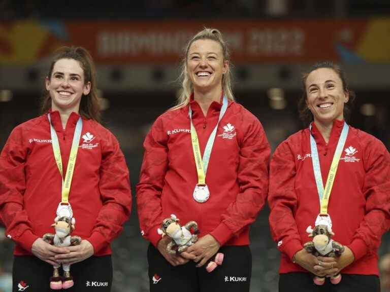 La star de la natation Summer McIntosh remporte l’or aux Jeux du Commonwealth