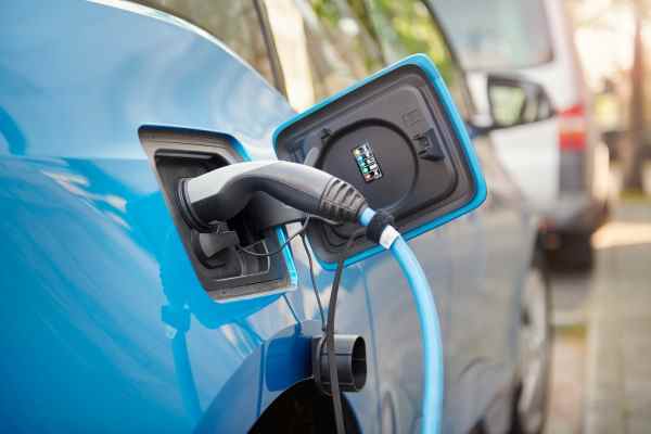 L’administrateur de Biden dit qu’environ 20 modèles seront toujours éligibles aux crédits d’impôt pour les véhicules électriques