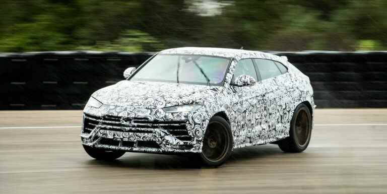 Lamborghini Urus Performante 2023 : plus ferme et plus rapide