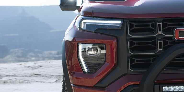 Le GMC Canyon 2023 dévoilé en version tout-terrain AT4X avant ses débuts