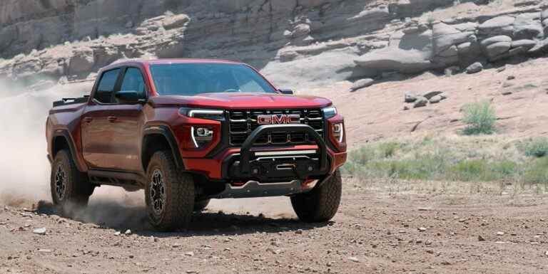 Le GMC Canyon de 3e génération fait ses débuts avec le nouveau modèle AT4X robuste