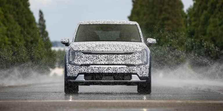 Le SUV Kia EV9 présenté en test avant ses débuts au début de 2023