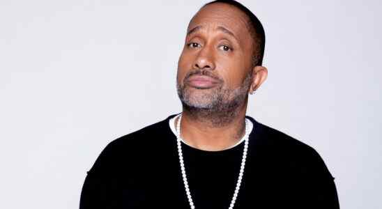 Le créateur de "Black-ish" Kenya Barris réalisera le remake de "Wizard of Oz" chez Warner Bros.