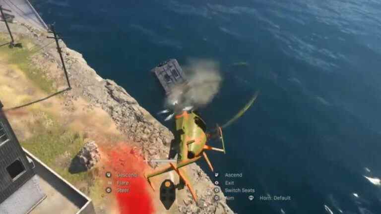 Le joueur de Call of Duty: Warzone utilise un hélicoptère pour dire « mets-toi à la mer » à un largage de chargement