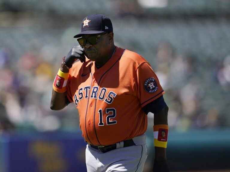 Le manager d’Astros, Dusty Baker, teste positif pour COVID-19