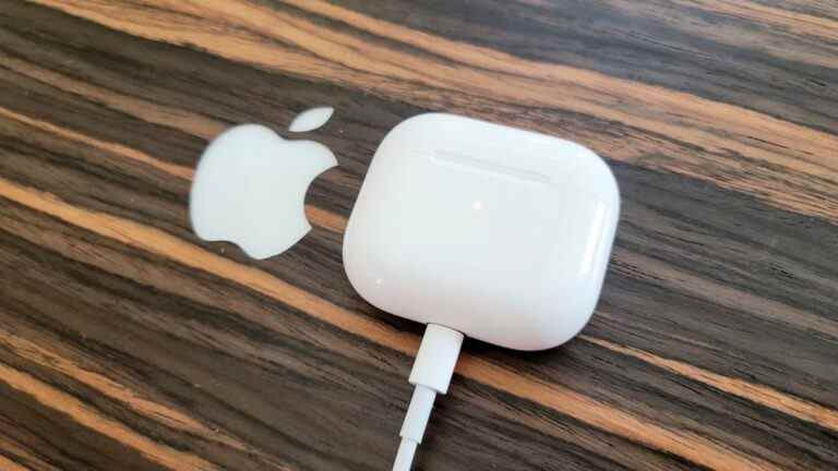 Les AirPods viennent de perdre le port Lightning après AirPods Pro 2