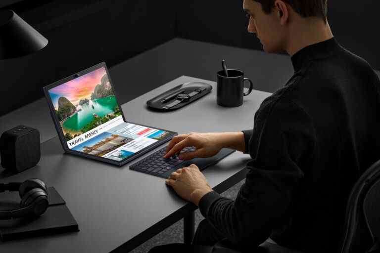 L’ordinateur portable Zenbook 17 Fold OLED d’ASUS commencera à 3 500 $