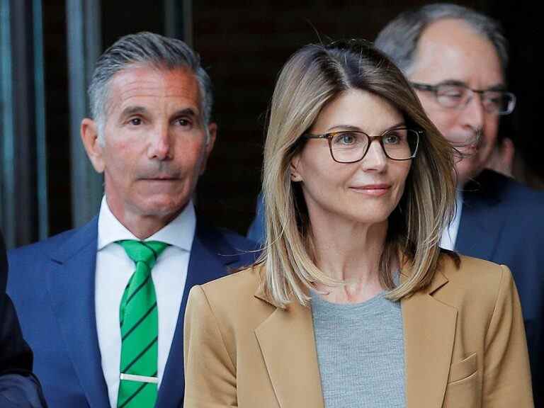 Lori Loughlin obtient la permission de voyager au Canada