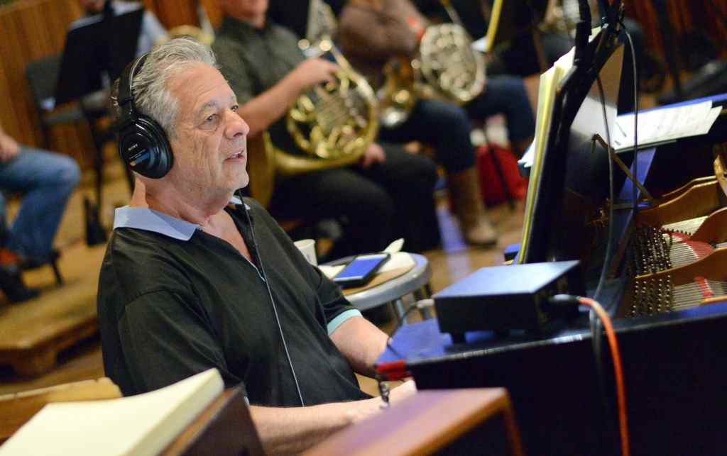 Mike Lang, pianiste de jazz et de studio de premier plan, décède à 80 ans.
	
	
