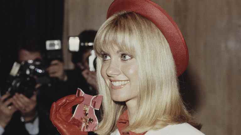 Olivia Newton-John, star de "Grease" et chanteuse "Physical", décède à 73 ans
	
	
