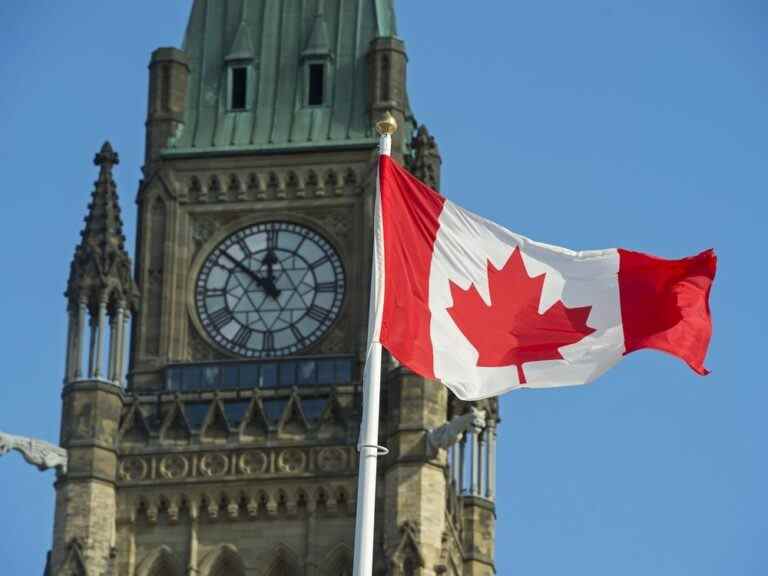 Ottawa affiche un excédent de 10,2 milliards de dollars au premier trimestre de l’exercice