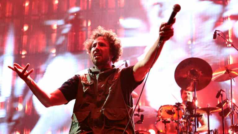 Rage Against the Machine annule sa tournée européenne au Royaume-Uni après la blessure de Zack de la Rocha, le 1975 à remplacer à Reading et à Leeds le plus populaire doit être lu
	
	
