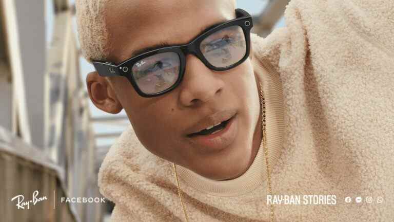 Ray-Ban et Facebook lancent de nouvelles lunettes intelligentes qui ressemblent à la vraie affaire